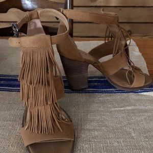 Women’s Lucky Brand Leesha Fringe Heel size 8